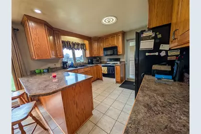 128 Shanahan Rd, Center Township, PA 16001 - Photo 17