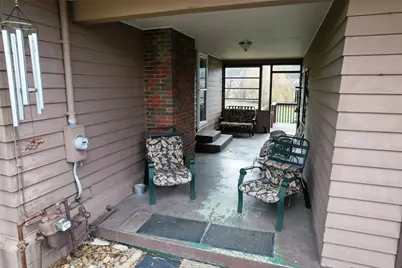 128 Shanahan Rd, Center Township, PA 16001 - Photo 9