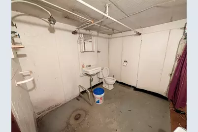 128 Shanahan Rd, Center Township, PA 16001 - Photo 49