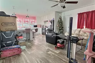 421 Fawn Dr, Canton Township, PA 15301 - Photo 9