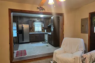 465 Isle Rd, Franklin Township, PA 16001 - Photo 7