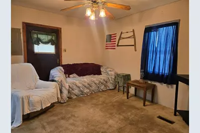 465 Isle Rd, Franklin Township, PA 16001 - Photo 9