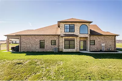 1207 Bellfield Ct, Salem Township, PA 15601 - Photo 3