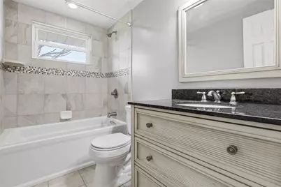 18 Crestwood Dr, Cecil, PA 15321 - Photo 19