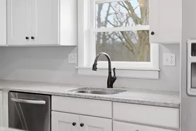 18 Crestwood Dr, Cecil, PA 15321 - Photo 15