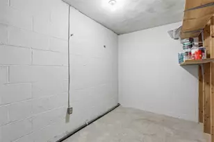 18 Crestwood Dr, Cecil, PA 15321 - Photo 31