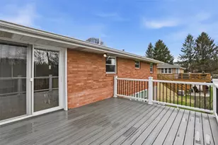 18 Crestwood Dr, Cecil, PA 15321 - Photo 33