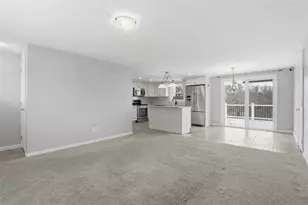 18 Crestwood Dr, Cecil, PA 15321 - Photo 7