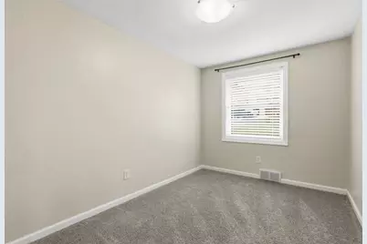 18 Crestwood Dr, Cecil, PA 15321 - Photo 17