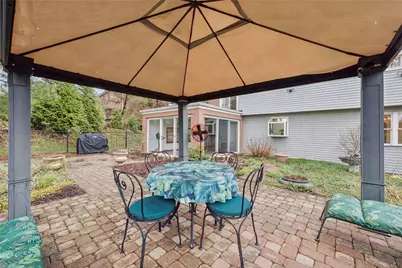 2242 Woodmont Dr, Murrysville, PA 15632 - Photo 35