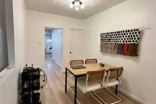 1827 Lowrie St, Pittsburgh, PA 15212 - Photo 9