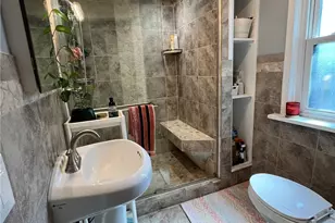 1827 Lowrie St, Pittsburgh, PA 15212 - Photo 15