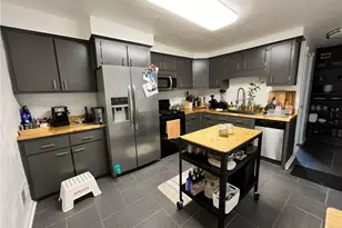 1827 Lowrie St, Pittsburgh, PA 15212 - Photo 11