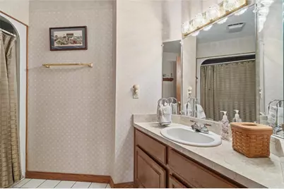 103 Seminole Trl, Center Township, PA 16001 - Photo 13