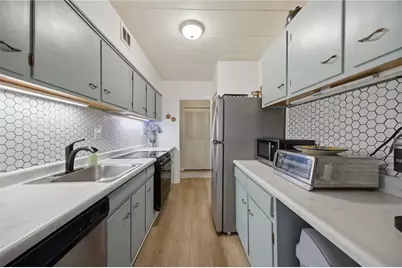 53 Highland Rd #401, Bethel Park, PA 15102 - Photo 11