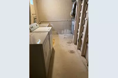 223 12th St, Pittsburgh, PA 15215 - Photo 11