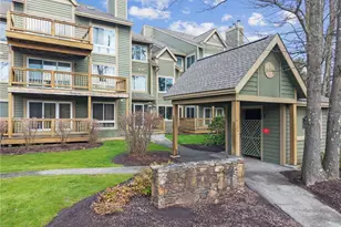 5313 Summit Dr, Hidden Valley, PA 15502 - Photo 1