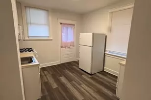 527 Halsey Ave, Pittsburgh, PA 15221 - Photo 5