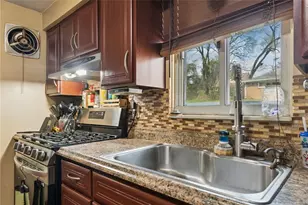 2509 Holly Dr, Pittsburgh, PA 15235 - Photo 11