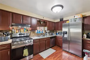 2509 Holly Dr, Pittsburgh, PA 15235 - Photo 9