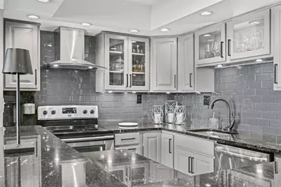 1000 Grandview Ave #405, Pittsburgh, PA 15211 - Photo 7