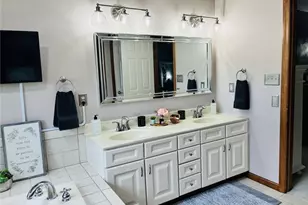 11091 Belaire Dr, North Huntingdon, PA 15642 - Photo 31