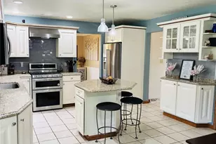 11091 Belaire Dr, North Huntingdon, PA 15642 - Photo 17