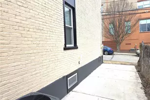 1327 Reddour St, Pittsburgh, PA 15212 - Photo 13