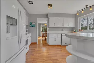 2893 Brodhead Rd, Hopewell Township, PA 15001 - Photo 11