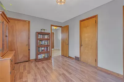 2893 Brodhead Rd, Hopewell Township, PA 15001 - Photo 17