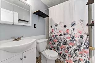 569 Loretto Rd, Pittsburgh, PA 15217 - Photo 15