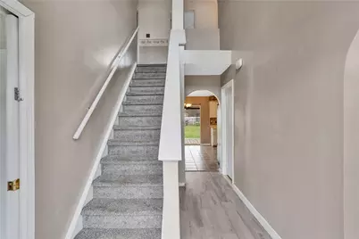 537 Jackson Dr, Washington Township, PA 15613 - Photo 5