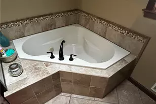 22 Dawn Dr, White Township, PA 15701 - Photo 17