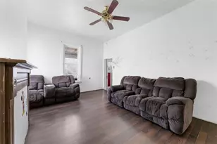 303 Agnew Rd, Jeannette, PA 15644 - Photo 5