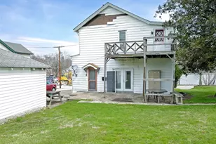 303 Agnew Rd, Jeannette, PA 15644 - Photo 23