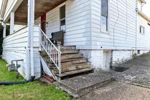 303 Agnew Rd, Jeannette, PA 15644 - Photo 3