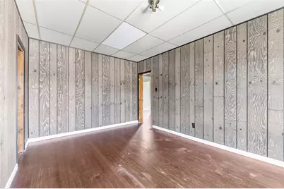 303 Agnew Rd, Jeannette, PA 15644 - Photo 15