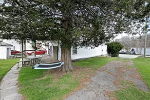 303 Agnew Rd, Jeannette, PA 15644 - Photo 25