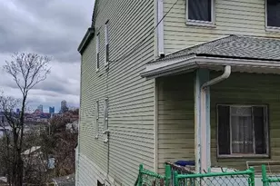 3215 Juliet St, Pittsburgh, PA 15213 - Photo 3