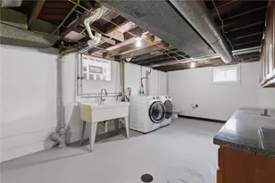 409 Victoria St, West Mifflin, PA 15122 - Photo 31