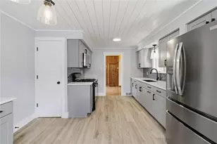 409 Victoria St, West Mifflin, PA 15122 - Photo 11