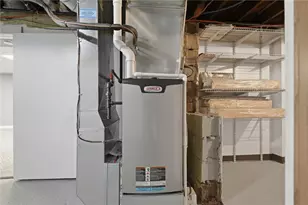 409 Victoria St, West Mifflin, PA 15122 - Photo 33