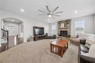 4018 Overview Dr, Cecil, PA 15317 - Photo 13