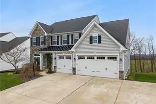 4018 Overview Dr, Cecil, PA 15317 - Photo 3