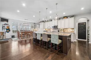 4018 Overview Dr, Cecil, PA 15317 - Photo 7