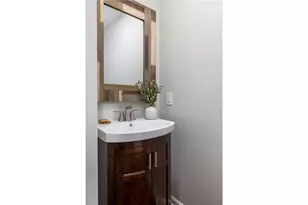 5542 Saddlebrook Dr, Bethel Park, PA 15102 - Photo 17