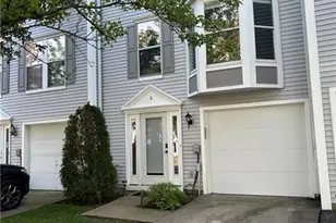 4 Hemingway St, Pittsburgh, PA 15213 - Photo 1