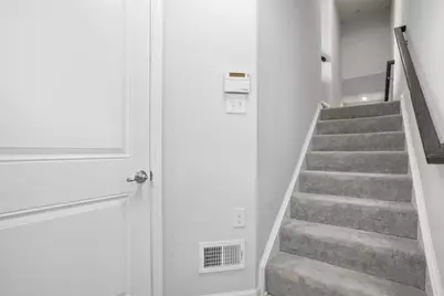 200 Olivia Way, Ross Twp, PA 15237 - Photo 3