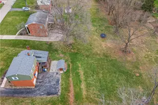 162 E Edgewood Dr, Peters Township, PA 15317 - Photo 5