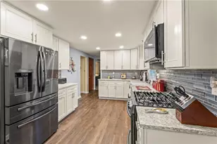 162 E Edgewood Dr, Peters Township, PA 15317 - Photo 11